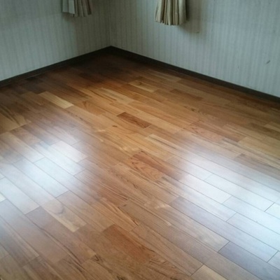 カーペットをフローリングに♬