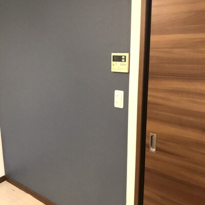 半田市【アクセントクロス＆内窓取付工事】