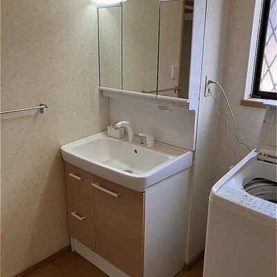 武豊町　洗面化粧台交換工事