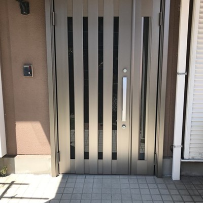 ☆玄関ドアのリフォーム☆