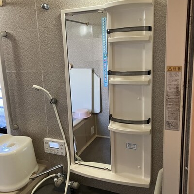 大府市　浴室収納棚交換工事