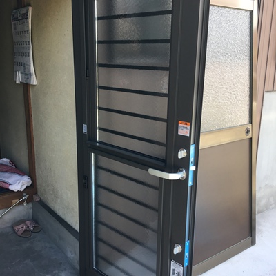外構と勝手口扉の交換♫