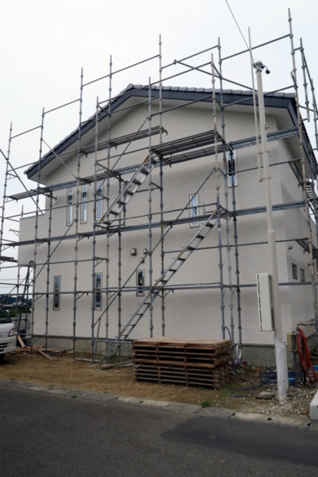 外壁／超耐候性ハイブリッド塗料